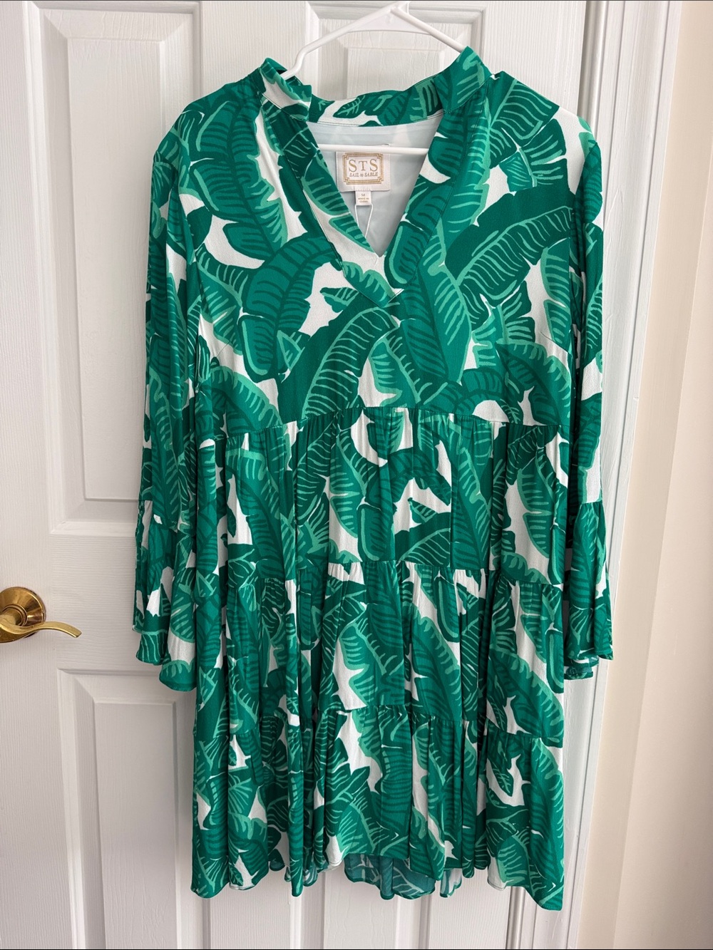 Sail to Sable Green and White Leaf-Print Tunic